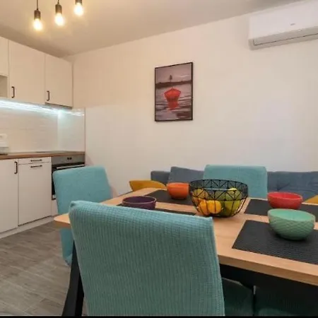 Apartment Small Private House With A Terrace