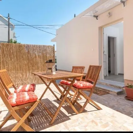 Small Private House With A Terrace Apartment Trogir